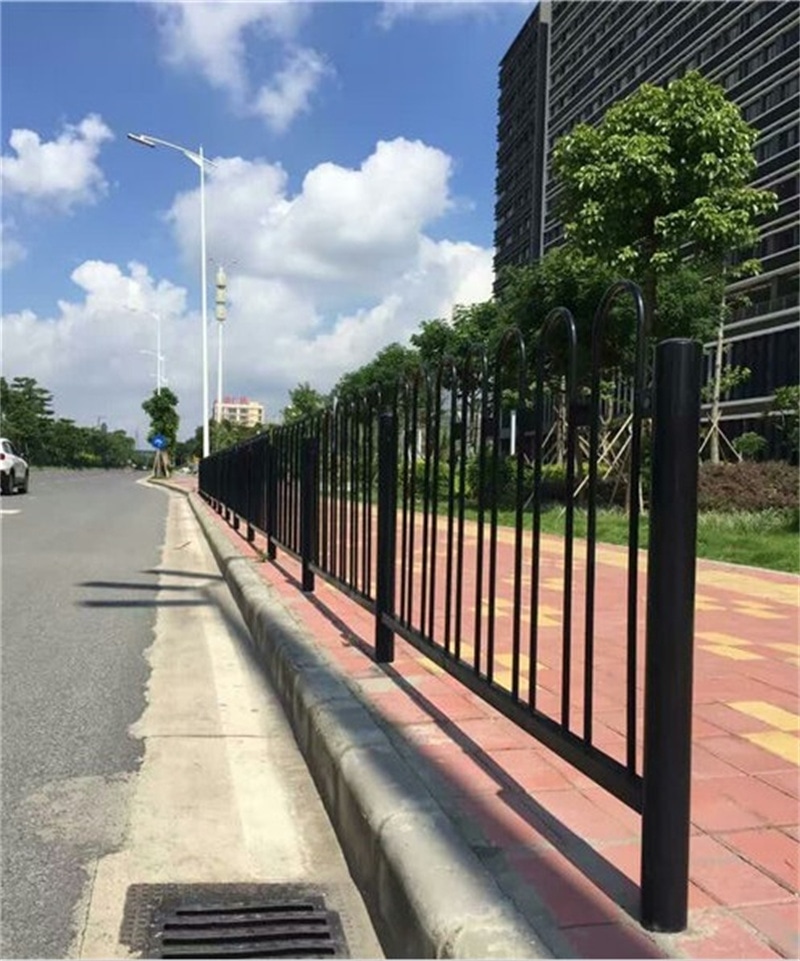 人行道护栏